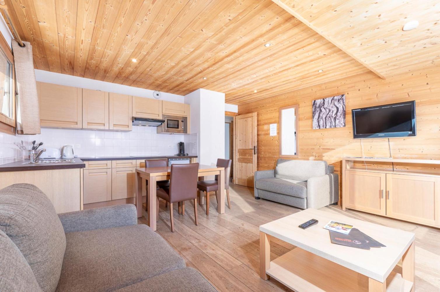 Aparthotel Dormio Les Portes Du Grand Massif -